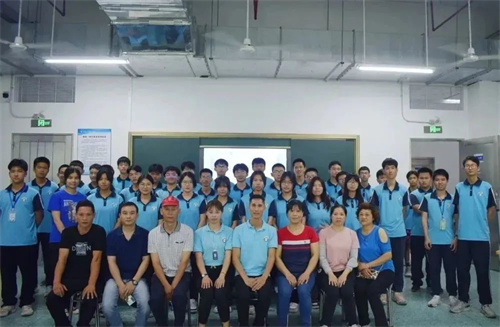 家校双奔赴,合力见证成长!