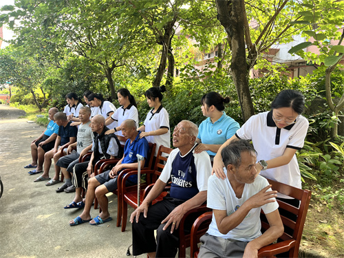 牵手夕阳红 温暖老人心｜重阳节敬老活动