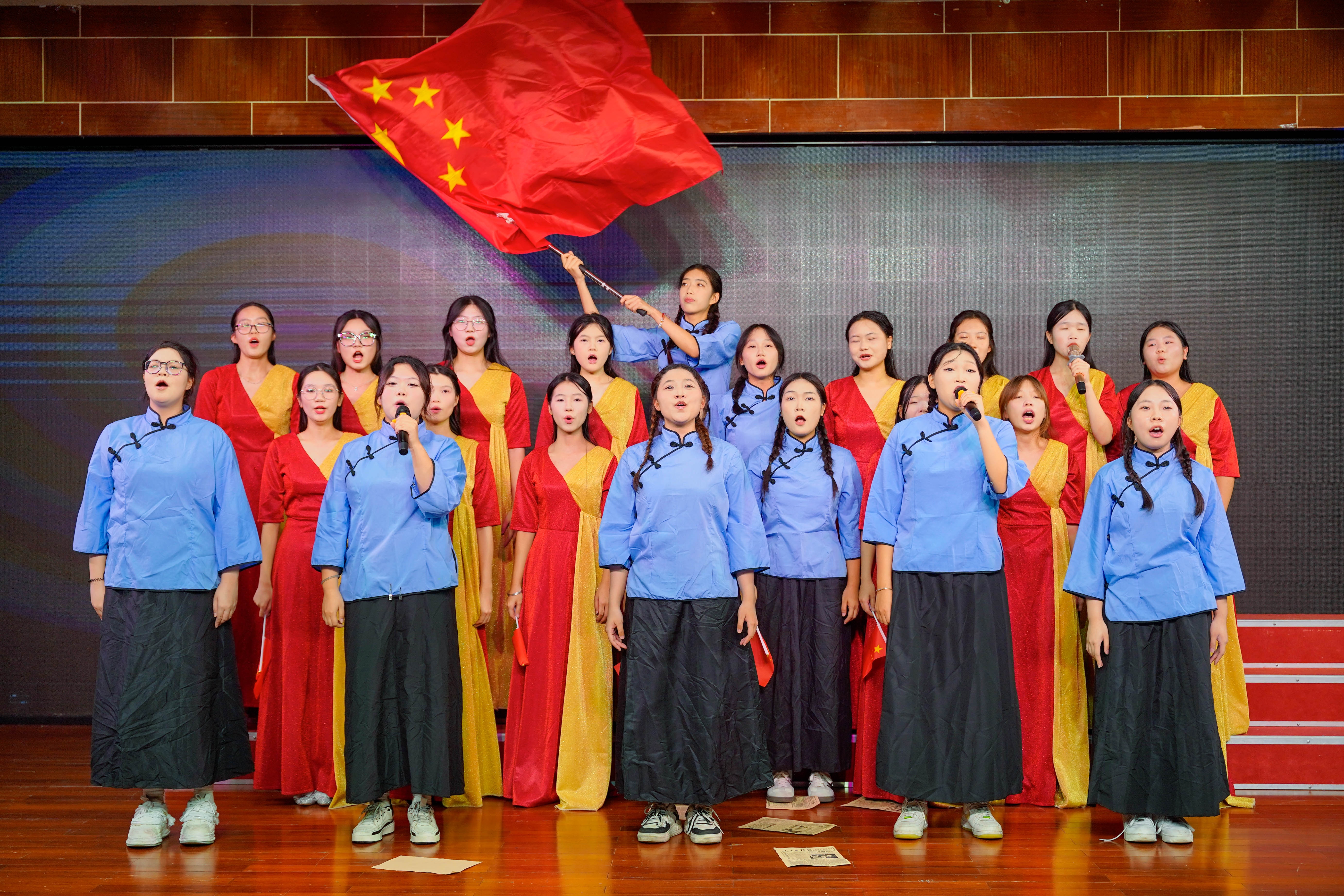 青春放歌·绽放未来｜2025年第三届歌唱祖国合唱比赛圆满落幕