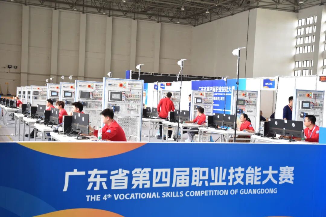 砥砺深耕结硕果 匠心筑梦展风采——我校何照钧教师在省赛中喜获佳绩​