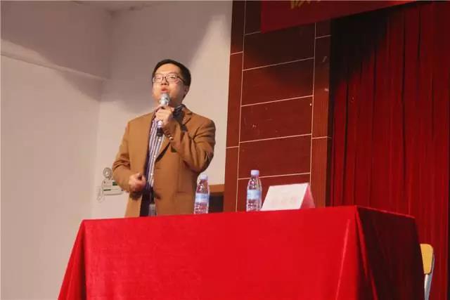 共创安全校园，做好危机与应急管理