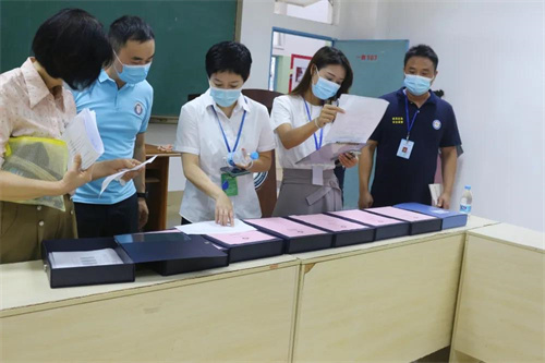 迎接疫情防控检查 全力做好开学准备